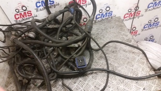 Landini Mythos Series 115 Cab Electrical Wiring Loom - Câble/ Fil pour Tracteur agricole: photos 2 Landini Mythos Series 115 Cab Electrical Wiring Loom - Câble/ Fil pour Tracteur agricole: photos 2