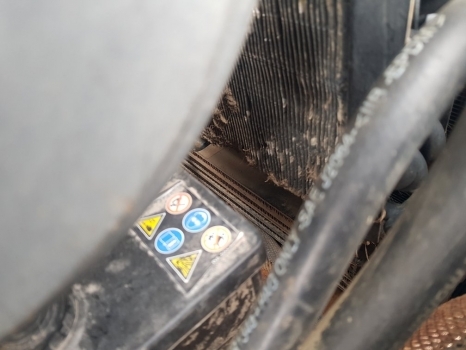Landini Vision, Mythos Series Mythos 100 Hydraulic Oil Cooler 3656682m92 - Radiateur pour Tracteur agricole: photos 3 Landini Vision, Mythos Series Mythos 100 Hydraulic Oil Cooler 3656682m92 - Radiateur pour Tracteur agricole: photos 3