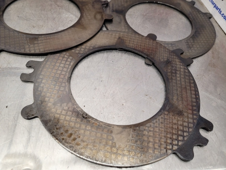 Landini X7-145, X7-185 Mccormick Xtx165, Xtx145 Rear Axle Brake Plate Kit 710365a1 - Disques de frein: photos 3 Landini X7-145, X7-185 Mccormick Xtx165, Xtx145 Rear Axle Brake Plate Kit 710365a1 - Disques de frein: photos 3