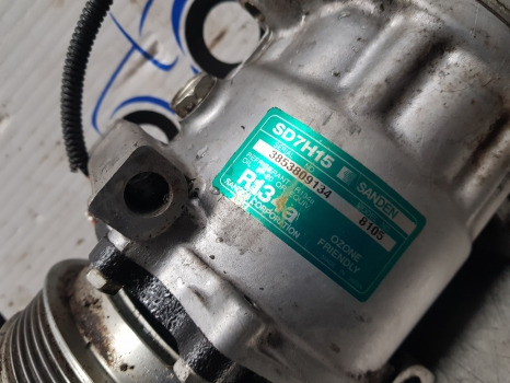Manitou Mlt735-120 Lsu Air Conditioning Compressor 52500571, 700002038 - Pièce de climatisation: photos 2 Manitou Mlt735-120 Lsu Air Conditioning Compressor 52500571, 700002038 - Pièce de climatisation: photos 2