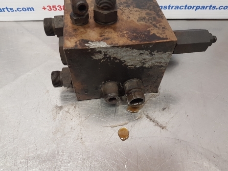 Manitou Mrt 2540, 2150, Mrt-x2150 Hydraulic Distribution Valve 057180030320020 - Valve hydraulique pour Chariot télescopique: photos 5 Manitou Mrt 2540, 2150, Mrt-x2150 Hydraulic Distribution Valve 057180030320020 - Valve hydraulique pour Chariot télescopique: photos 5