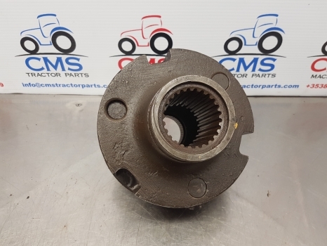 Massey Ferguson 290, 165, 168, 285, 690, Rear Axle Carrier 1864872m1, 1864872m2 - Essieu arrière pour Tracteur agricole: photos 5 Massey Ferguson 290, 165, 168, 285, 690, Rear Axle Carrier 1864872m1, 1864872m2 - Essieu arrière pour Tracteur agricole: photos 5