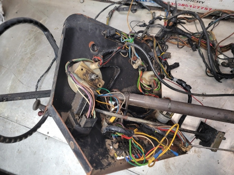 Cabine et intérieur Massey Ferguson 290 Dash Steering Panel, Wheel, Wiring Loom 1674232m1: photos 8