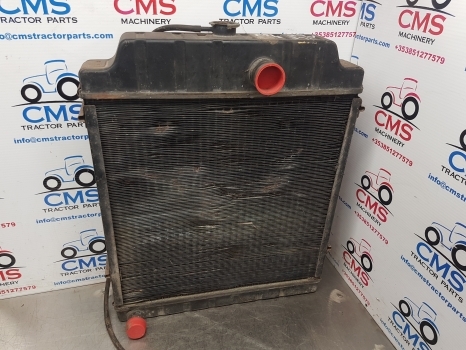 Massey Ferguson 365, 375, 385, 390, 398 Radiator 1695721m2 - Radiateur pour Tracteur agricole: photos 1 Massey Ferguson 365, 375, 385, 390, 398 Radiator 1695721m2 - Radiateur pour Tracteur agricole: photos 1
