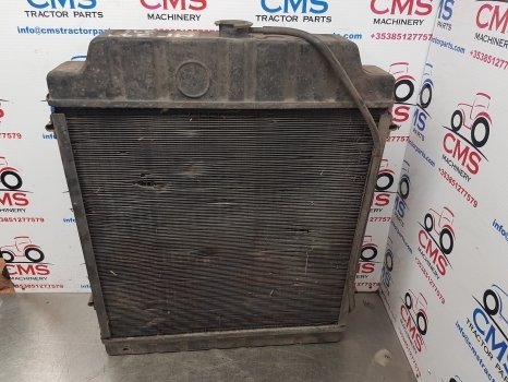 Massey Ferguson 365, 375, 385, 390, 398 Radiator 1695721m2 - Radiateur pour Tracteur agricole: photos 5 Massey Ferguson 365, 375, 385, 390, 398 Radiator 1695721m2 - Radiateur pour Tracteur agricole: photos 5