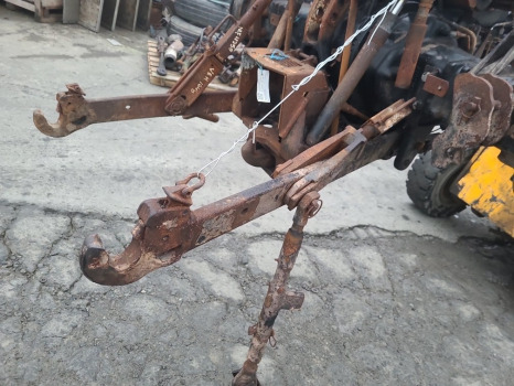 Massey Ferguson 4255 Lift Arm Rhs - Frame/ Châssis pour Machine agricole: photos 2 Massey Ferguson 4255 Lift Arm Rhs - Frame/ Châssis pour Machine agricole: photos 2