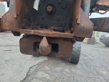 Massey Ferguson 4255 Pick Up Hitch For Parts - Frame/ Châssis pour Machine agricole: photos 1 Massey Ferguson 4255 Pick Up Hitch For Parts - Frame/ Châssis pour Machine agricole: photos 1