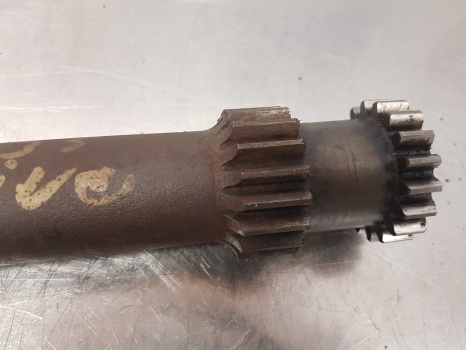 Massey Ferguson 50,135,150, 235, 595, 275, 290 Rear Pto Drive Shaft 886366m91 - Demi arbre pour Tracteur agricole: photos 3 Massey Ferguson 50,135,150, 235, 595, 275, 290 Rear Pto Drive Shaft 886366m91 - Demi arbre pour Tracteur agricole: photos 3
