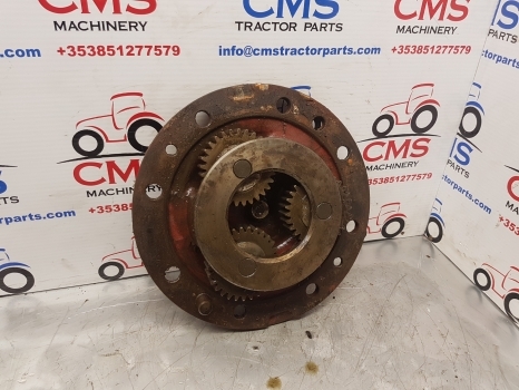 Massey Ferguson 50b, 50hx, Front Axle Gear Carrier, Gears 120836, 120827 - Essieu avant pour Tractopelle: photos 1 Massey Ferguson 50b, 50hx, Front Axle Gear Carrier, Gears 120836, 120827 - Essieu avant pour Tractopelle: photos 1