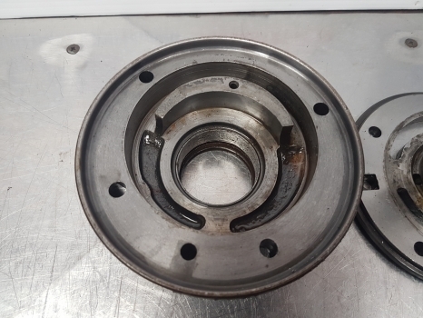 Massey Ferguson 50b, Ford 655, 555, 550 Torque Pump 83948816, 86516596 - Transmission pour Tracteur agricole: photos 5 Massey Ferguson 50b, Ford 655, 555, 550 Torque Pump 83948816, 86516596 - Transmission pour Tracteur agricole: photos 5