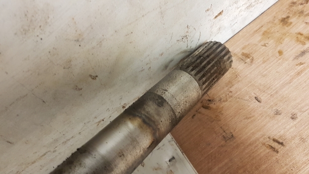 Massey Ferguson 50hx, 50b Front Axle Drive Shaft - Demi arbre pour Tractopelle: photos 5 Massey Ferguson 50hx, 50b Front Axle Drive Shaft - Demi arbre pour Tractopelle: photos 5