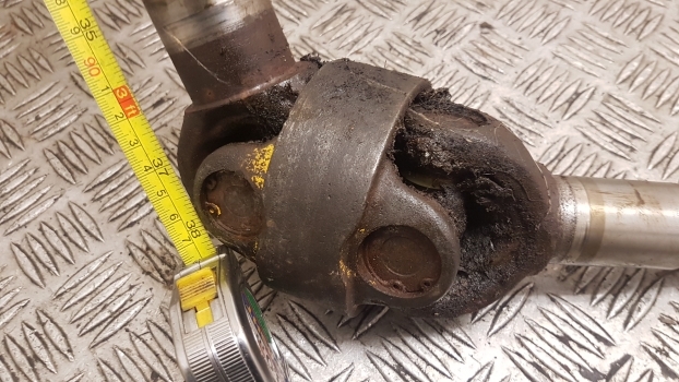 Massey Ferguson 50hx, 50b Front Axle Drive Shaft - Demi arbre pour Tractopelle: photos 4 Massey Ferguson 50hx, 50b Front Axle Drive Shaft - Demi arbre pour Tractopelle: photos 4