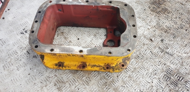Massey Ferguson 50hx, 690, 50b Transmission Rear Axle Spicer Housing 1663273m2 - Transmission pour Tractopelle: photos 2 Massey Ferguson 50hx, 690, 50b Transmission Rear Axle Spicer Housing 1663273m2 - Transmission pour Tractopelle: photos 2