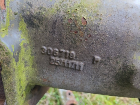 Massey Ferguson 5450 Rear half axle lhs 3067118 - Essieu arrière pour Machine agricole: photos 3 Massey Ferguson 5450 Rear half axle lhs 3067118 - Essieu arrière pour Machine agricole: photos 3