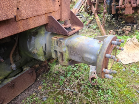 Massey Ferguson 5450 Rear half axle lhs 3067118 - Essieu arrière pour Machine agricole: photos 1 Massey Ferguson 5450 Rear half axle lhs 3067118 - Essieu arrière pour Machine agricole: photos 1