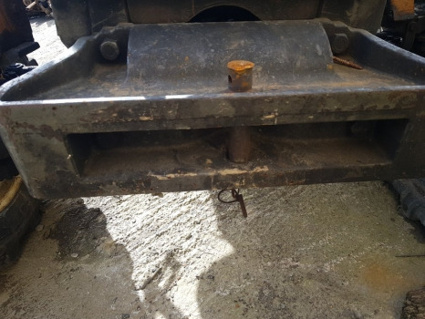 Massey Ferguson 5455, 5445, 5612, 5712, 5713 Front Weight Carrier 4270492m1 - Contrepoids: photos 2 Massey Ferguson 5455, 5445, 5612, 5712, 5713 Front Weight Carrier 4270492m1 - Contrepoids: photos 2