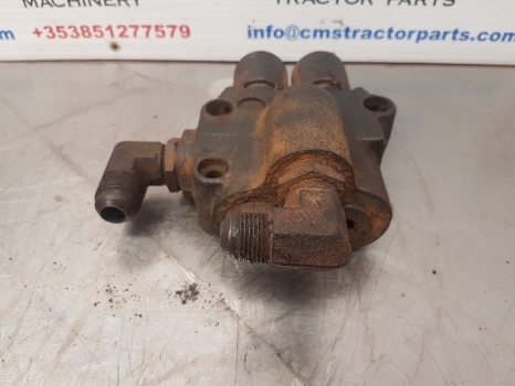 Massey Ferguson 5455 Hydraulic Pressure Valve Body 3794879m3 - Valve hydraulique pour Tracteur agricole: photos 4 Massey Ferguson 5455 Hydraulic Pressure Valve Body 3794879m3 - Valve hydraulique pour Tracteur agricole: photos 4