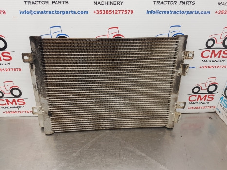 Massey Ferguson 5609, 5610, 5612, 5613 Condenser 4355575m2, 4387481m92 - Radiateur: photos 1 Massey Ferguson 5609, 5610, 5612, 5613 Condenser 4355575m2, 4387481m92 - Radiateur: photos 1