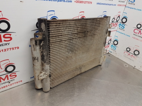 Massey Ferguson 5609, 5610, 5612, 5613 Condenser 4355575m2, 4387481m92 - Radiateur: photos 3 Massey Ferguson 5609, 5610, 5612, 5613 Condenser 4355575m2, 4387481m92 - Radiateur: photos 3