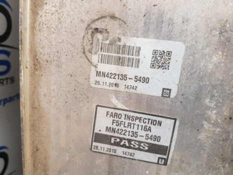 Massey Ferguson 5612, 5600 Series, Engine Water Cooler And Air Cooler 4375665m1 - Radiateur: photos 4 Massey Ferguson 5612, 5600 Series, Engine Water Cooler And Air Cooler 4375665m1 - Radiateur: photos 4