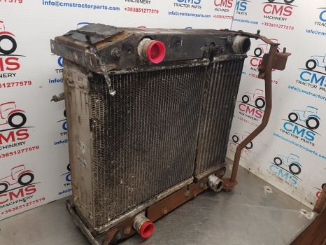 Massey Ferguson 5612, 5600 Series, Engine Water Cooler And Air Cooler 4375665m1 - Radiateur: photos 2 Massey Ferguson 5612, 5600 Series, Engine Water Cooler And Air Cooler 4375665m1 - Radiateur: photos 2
