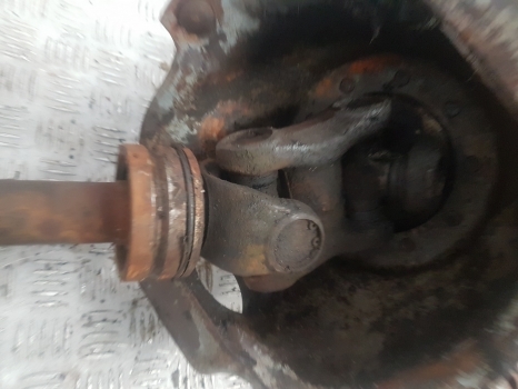Massey Ferguson 600 Ser Front Hub Rhs 3426051m3, , 3426006, 3426003m9 - Moyeu pour Tracteur agricole: photos 2 Massey Ferguson 600 Ser Front Hub Rhs 3426051m3, , 3426006, 3426003m9 - Moyeu pour Tracteur agricole: photos 2