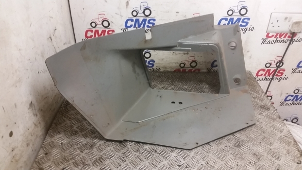 Massey Ferguson 6100, 6200, 8100, 8200 Series 6160 Cab Interior Panel 3712413m2 - Cabine et intérieur pour Tracteur agricole: photos 3 Massey Ferguson 6100, 6200, 8100, 8200 Series 6160 Cab Interior Panel 3712413m2 - Cabine et intérieur pour Tracteur agricole: photos 3