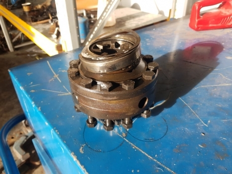 Massey Ferguson 6160, 6170, 5455, 390t 6180 Front Axle Differential 3429476m92 - Différentiel pour Tracteur agricole: photos 5 Massey Ferguson 6160, 6170, 5455, 390t 6180 Front Axle Differential 3429476m92 - Différentiel pour Tracteur agricole: photos 5