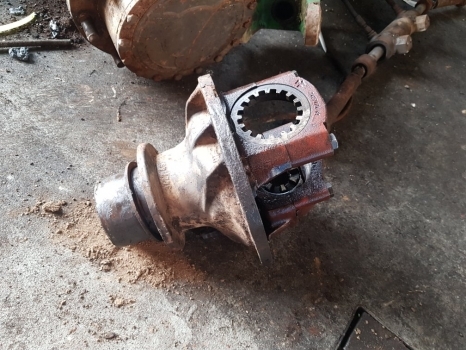 Massey Ferguson 6180 Front Differential Housing 3427467r3, Ag125, 3764005m91 - Différentiel pour Tracteur agricole: photos 1 Massey Ferguson 6180 Front Differential Housing 3427467r3, Ag125, 3764005m91 - Différentiel pour Tracteur agricole: photos 1