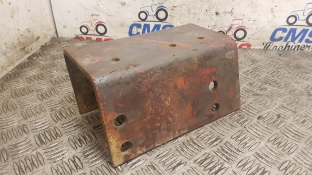 Massey Ferguson 690, 698, 699 Cab Suspension Bracket Mounting Lhs 1680876m91 - Suspension de cabine pour Tracteur agricole: photos 4 Massey Ferguson 690, 698, 699 Cab Suspension Bracket Mounting Lhs 1680876m91 - Suspension de cabine pour Tracteur agricole: photos 4
