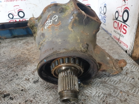 Massey Ferguson 699, 698 Front Swivel Housing Spindle Rhs 3426051m3 - Fusée d'essieu pour Tracteur agricole: photos 2 Massey Ferguson 699, 698 Front Swivel Housing Spindle Rhs 3426051m3 - Fusée d'essieu pour Tracteur agricole: photos 2