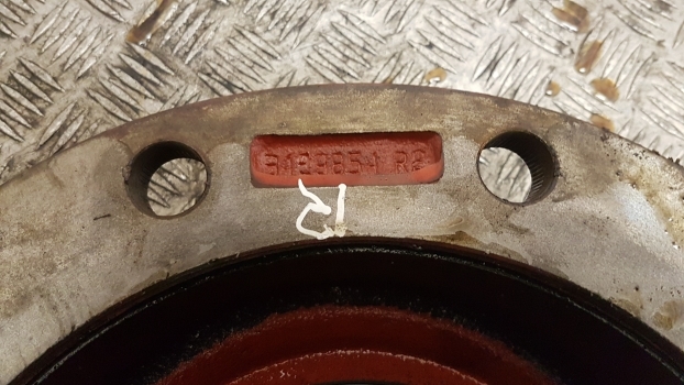 Massey Ferguson 8100 And 8200 Series Hub 3429854m2 - Moyeu pour Tracteur agricole: photos 5 Massey Ferguson 8100 And 8200 Series Hub 3429854m2 - Moyeu pour Tracteur agricole: photos 5