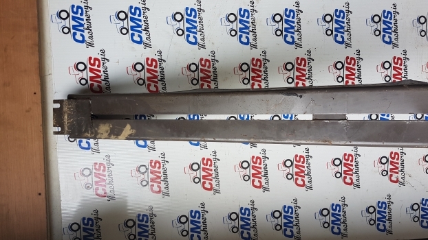Massey Ferguson 8140,8150 Or 8160 4 Wheel Drive Shaft Cover 3712089m91 - Demi arbre pour Tracteur agricole: photos 2 Massey Ferguson 8140,8150 Or 8160 4 Wheel Drive Shaft Cover 3712089m91 - Demi arbre pour Tracteur agricole: photos 2