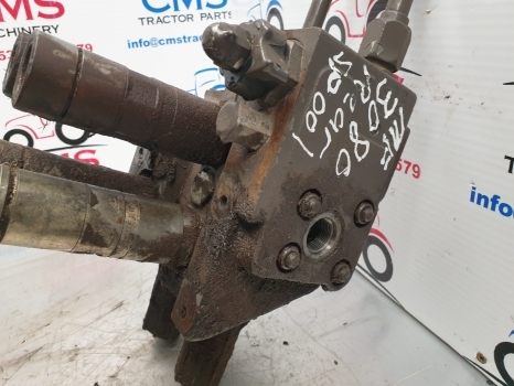 Massey Ferguson Hydraulic Spool Valves 3616205m91, 3582523m1, 3582517m1 - Valve hydraulique pour Tracteur agricole: photos 4 Massey Ferguson Hydraulic Spool Valves 3616205m91, 3582523m1, 3582517m1 - Valve hydraulique pour Tracteur agricole: photos 4