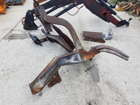 Mccormick Mc 130 Power4 Tier 3, 120, 110, Front Loader Complete - Chargeur frontal pour tracteur: photos 2 Mccormick Mc 130 Power4 Tier 3, 120, 110, Front Loader Complete - Chargeur frontal pour tracteur: photos 2