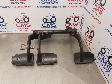 New Holland Brake, Clutch Pedal Kit 87547108, 87547109, 87566904 - Pédale pour Tracteur agricole: photos 2 New Holland Brake, Clutch Pedal Kit 87547108, 87547109, 87566904 - Pédale pour Tracteur agricole: photos 2