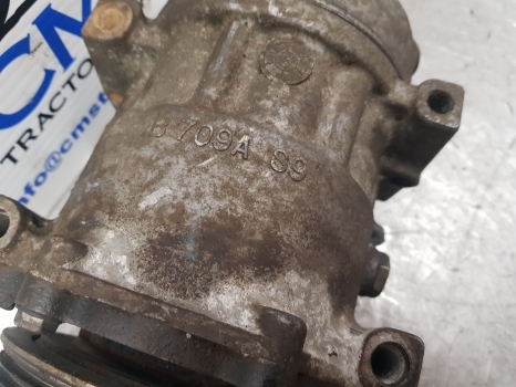 New Holland Case T6, T6000, T7, Puma T7.200 Air Conditioning Compressor 87709785 - Compresseur de climatisation pour Tracteur agricole: photos 4 New Holland Case T6, T6000, T7, Puma T7.200 Air Conditioning Compressor 87709785 - Compresseur de climatisation pour Tracteur agricole: photos 4