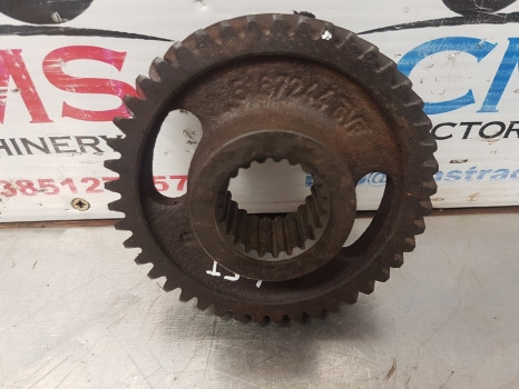 New Holland Fiat 60, M, F, Tm Series Tm125 Hydraulic Pump Drive Gear 45t 5167244 - Pompe hydraulique: photos 2 New Holland Fiat 60, M, F, Tm Series Tm125 Hydraulic Pump Drive Gear 45t 5167244 - Pompe hydraulique: photos 2