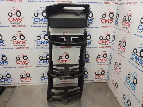 New Holland T5.100, 110, 120 Foot Step Lhs Complete 47655756, 47692166 - Marchepied: photos 1 New Holland T5.100, 110, 120 Foot Step Lhs Complete 47655756, 47692166 - Marchepied: photos 1