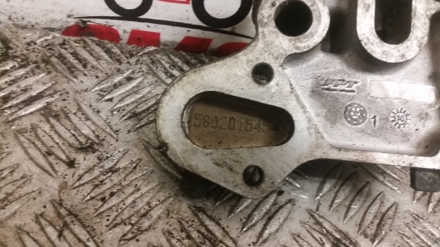 New Holland T5.100, T5.110, T5.120 Engine Oil Filter Housing 5802015453 - Filtre à huile pour Tracteur agricole: photos 2 New Holland T5.100, T5.110, T5.120 Engine Oil Filter Housing 5802015453 - Filtre à huile pour Tracteur agricole: photos 2
