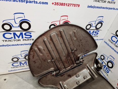 New Holland T5.120, T4, T5 Series Driver Passenger Seat, Frame 48107211 - Siège pour Machine agricole: photos 3 New Holland T5.120, T4, T5 Series Driver Passenger Seat, Frame 48107211 - Siège pour Machine agricole: photos 3