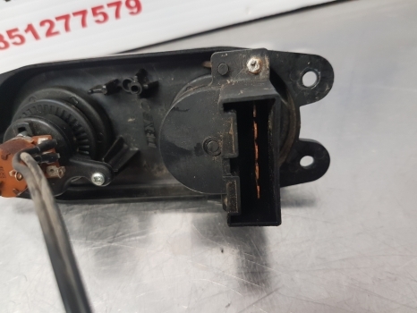 New Holland T5.95, T4, T5, Case Air Conditioner Control Panel 84296746, 84349885 - Système électrique pour Tracteur agricole: photos 3 New Holland T5.95, T4, T5, Case Air Conditioner Control Panel 84296746, 84349885 - Système électrique pour Tracteur agricole: photos 3