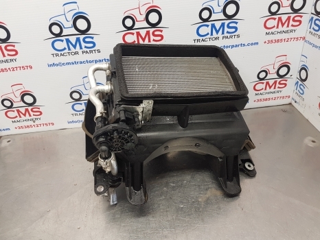 New Holland T5.95, T4, T5, Case Cab Heater Box Assembly 84481759, 84579701 - Chauffage/ Ventilation pour Tracteur agricole: photos 4 New Holland T5.95, T4, T5, Case Cab Heater Box Assembly 84481759, 84579701 - Chauffage/ Ventilation pour Tracteur agricole: photos 4
