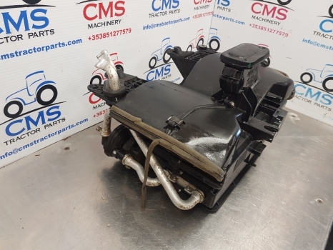 New Holland T5.95, T4, T5, Case Cab Heater Box Assembly 84481759, 84579701 - Chauffage/ Ventilation pour Tracteur agricole: photos 3 New Holland T5.95, T4, T5, Case Cab Heater Box Assembly 84481759, 84579701 - Chauffage/ Ventilation pour Tracteur agricole: photos 3