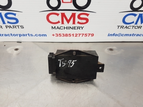 New Holland T5.95, T4, T5, T7000, T8, T9 Flasher Unit 47633262, 87577636 - Système électrique pour Machine agricole: photos 3 New Holland T5.95, T4, T5, T7000, T8, T9 Flasher Unit 47633262, 87577636 - Système électrique pour Machine agricole: photos 3
