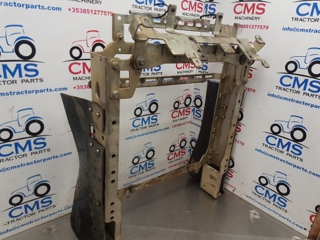 New Holland T5.95, T5.105, T5.115, Case Farmall Intercooler Frame Assy 47420963 - Intercooler pour Tracteur agricole: photos 3 New Holland T5.95, T5.105, T5.115, Case Farmall Intercooler Frame Assy 47420963 - Intercooler pour Tracteur agricole: photos 3