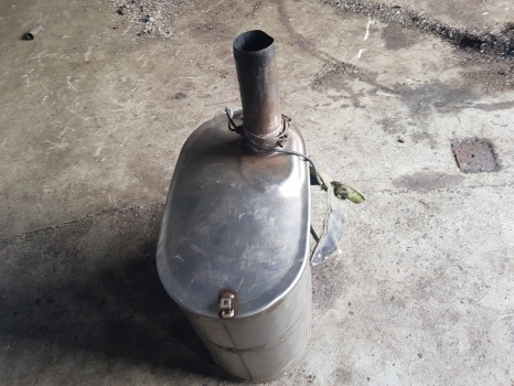 New Holland T7.200, Case Puma 130, 145 Catalytic Silencer, Muffler 84396513 - Silencieux pour Tracteur agricole: photos 2 New Holland T7.200, Case Puma 130, 145 Catalytic Silencer, Muffler 84396513 - Silencieux pour Tracteur agricole: photos 2