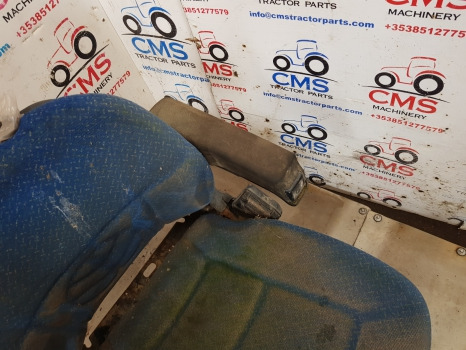 New Holland T7030, T7000, T7040, T7050, Driver Seat Assy Parts Only 87646744 - Siège pour Machine agricole: photos 5 New Holland T7030, T7000, T7040, T7050, Driver Seat Assy Parts Only 87646744 - Siège pour Machine agricole: photos 5