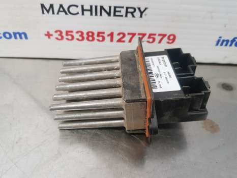 New Holland T7040, T7, T7000 Blower Motor Resistor Bosch 87306706, B10552 - Pièce de climatisation: photos 5 New Holland T7040, T7, T7000 Blower Motor Resistor Bosch 87306706, B10552 - Pièce de climatisation: photos 5