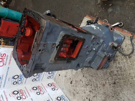 New Holland Tm, 60 Transmission Housing 5164693, 5181429, 5183646, 47125543 - Boîte de vitesse: photos 2 New Holland Tm, 60 Transmission Housing 5164693, 5181429, 5183646, 47125543 - Boîte de vitesse: photos 2